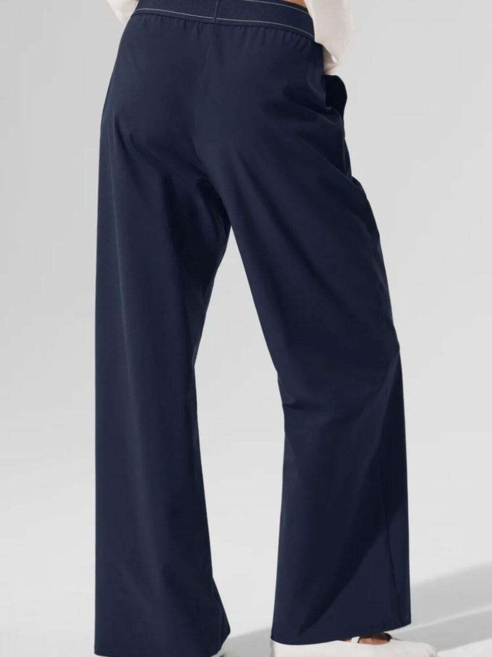 NWT 🍻 Alo Yoga Suit Up Trouser Navy Wide Leg Pant Regular 30" Inseam 😝 - Picture 8 of 8